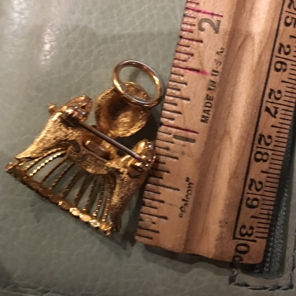 Vtg Angel brooch w/ rhinestone details - Picture 2 of 4